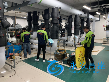 中央空調(diào)室內(nèi)風(fēng)機(jī)維修 中央空調(diào)室內(nèi)風(fēng)機(jī)維修