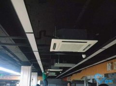 某服飾批發市場地下商鋪海信中央空調